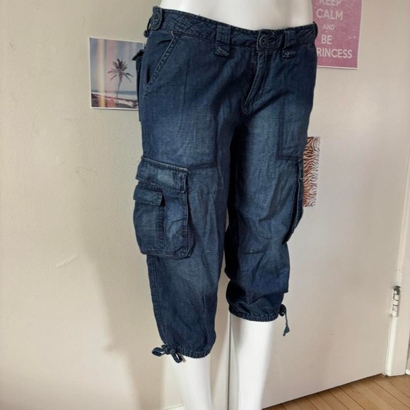 Capris - Picture 4 of 8